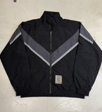AMULET 25FW V LINE TRAINING JACKET